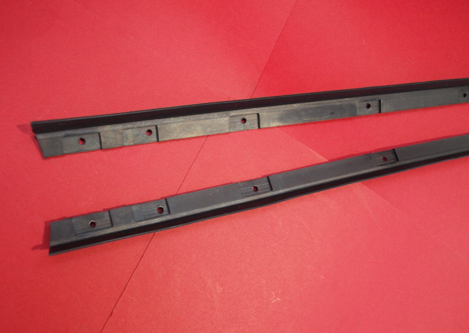 MGB Door Dropglass Window Weather Seal ( Waist Strip) Left & Right Hand Side   AHH6348-9-SetA