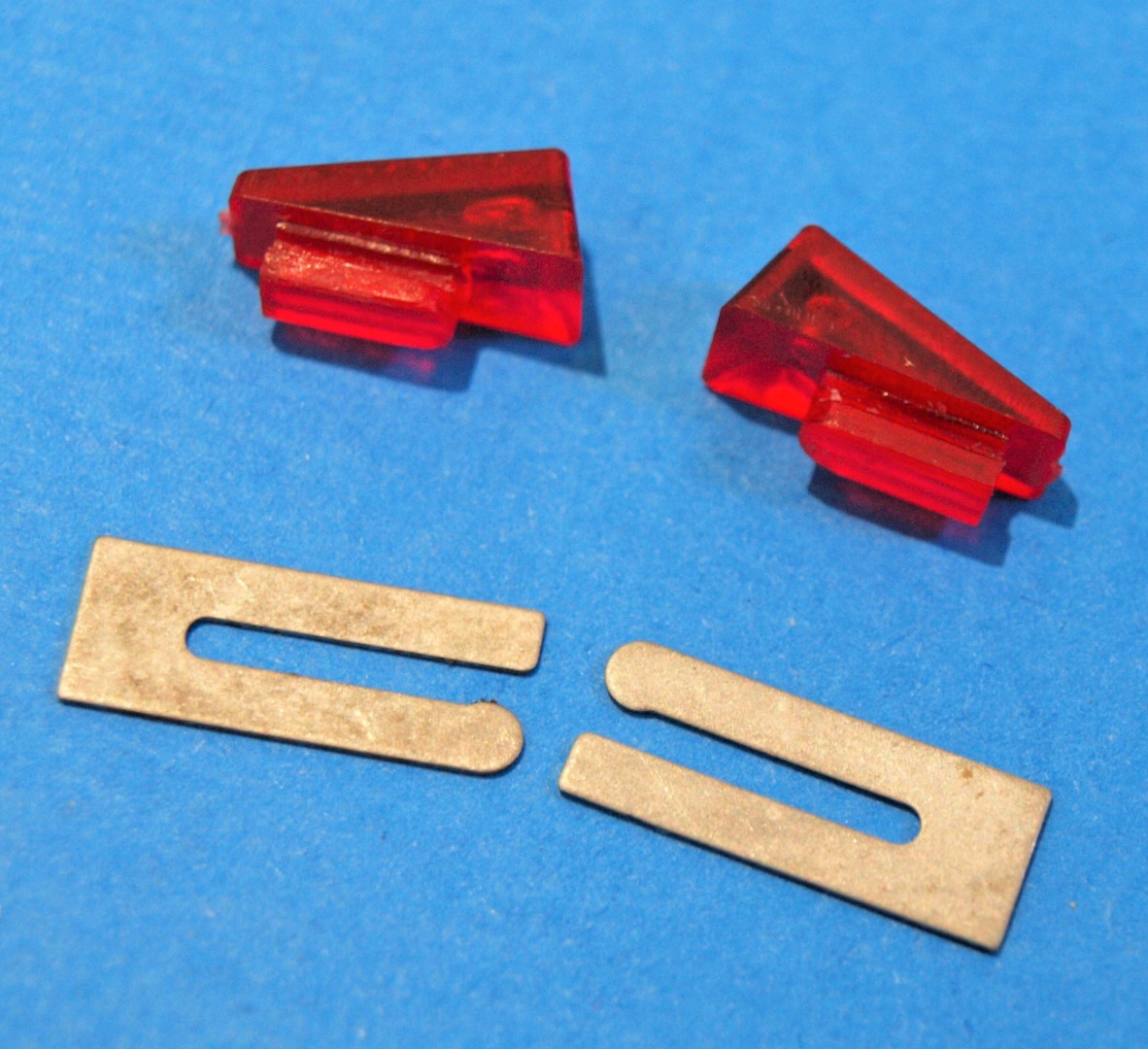 Jaguar Daimler Front Pad Retaining Clips RTC1702 – Fits 4 Pot Calipers, UK Made