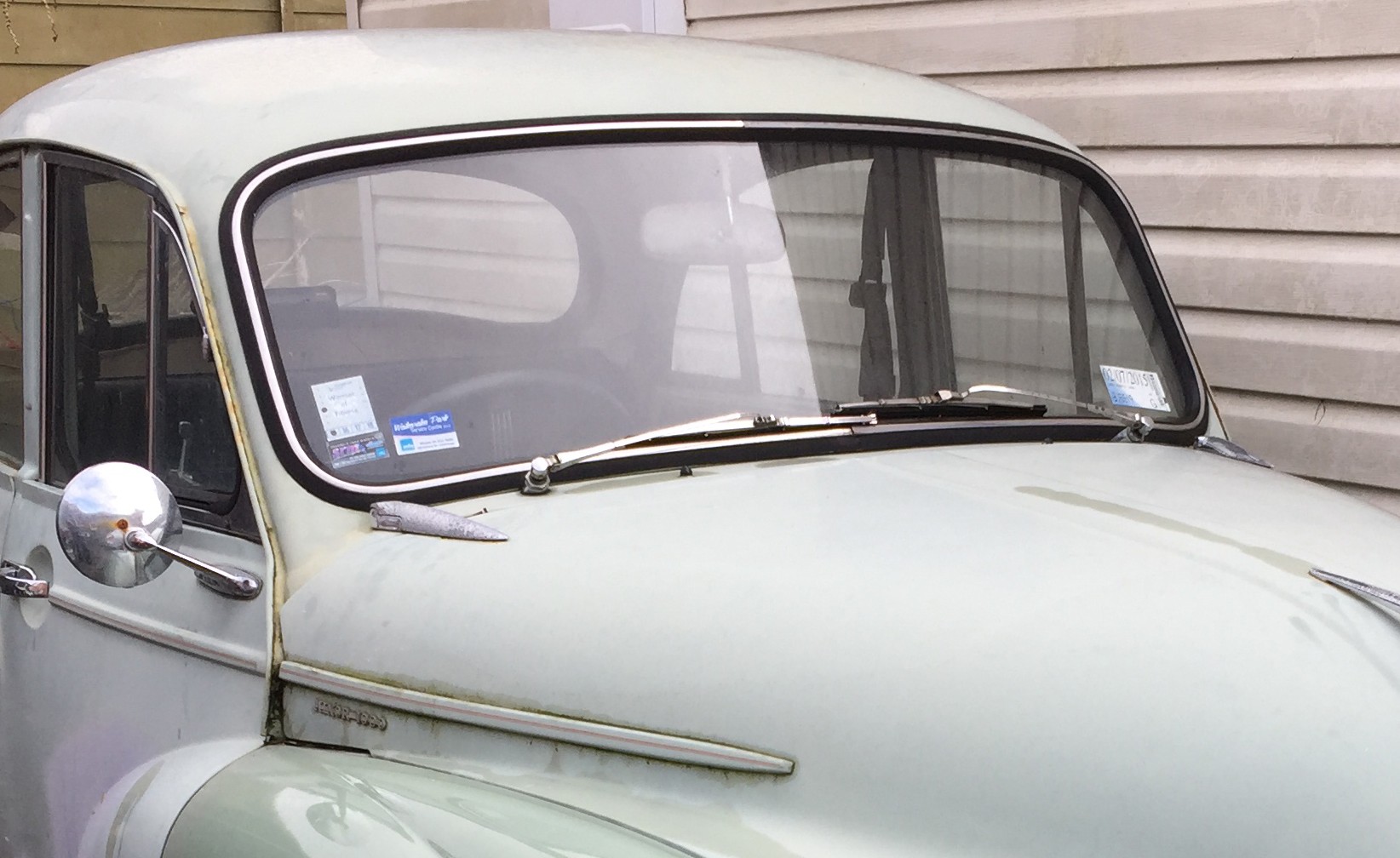 Morris Minor Windscreen Rubber Seal  1966 - 1971.    EXT105