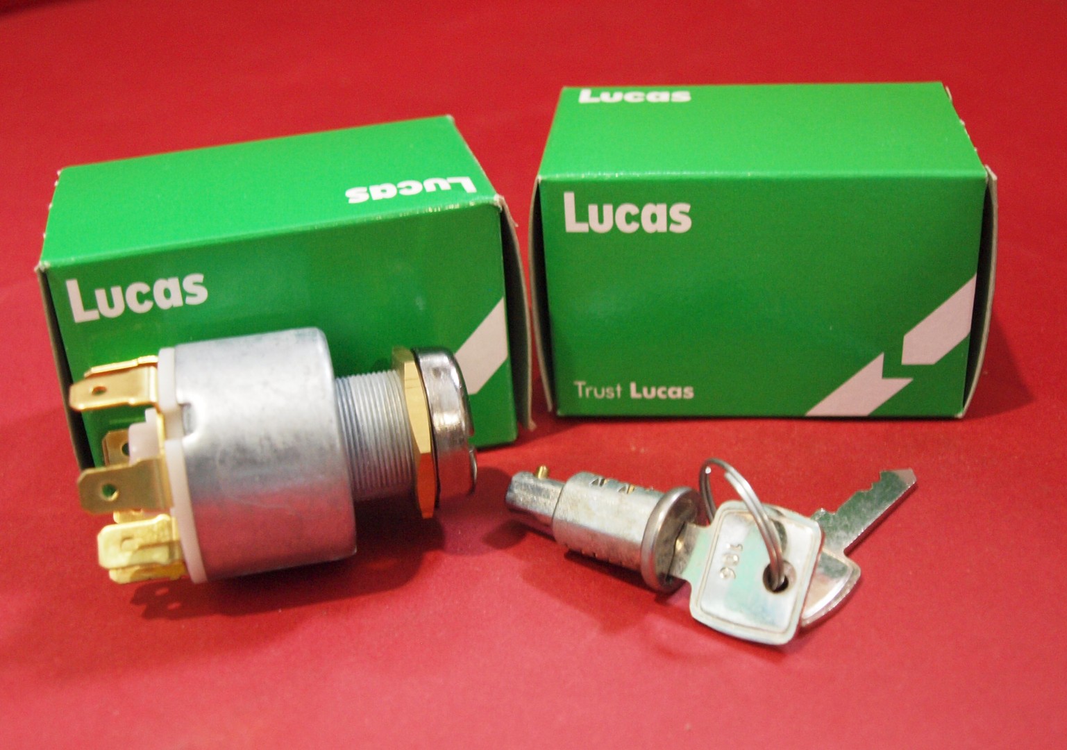Dashboard Mount Ignition Switch Kit with Barrel & Keys Lucas (Four